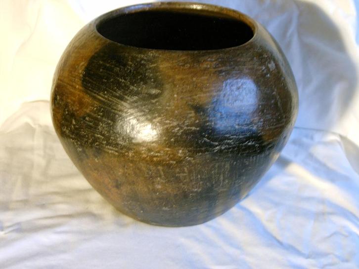 Vase brun du XIXe siècle, Antiquités & Art, Antiquités | Vases, Enlèvement ou Envoi