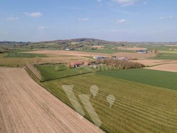 Huis te koop in Heuvelland disponible aux enchères