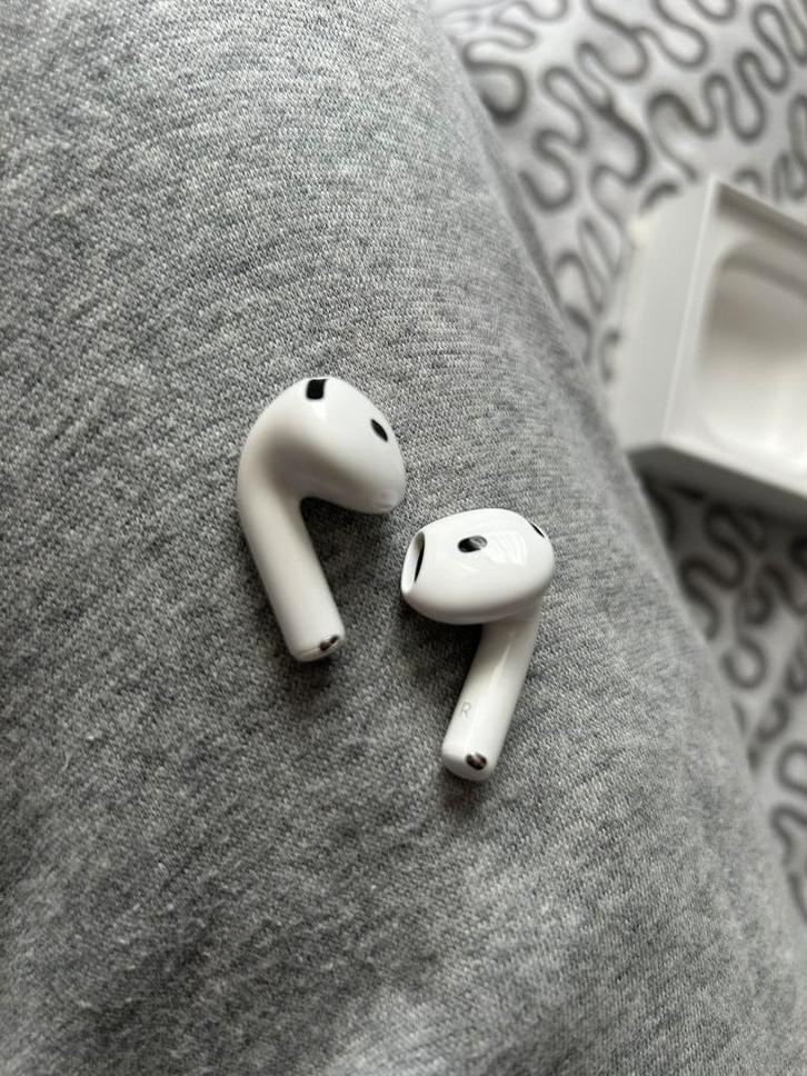 AirPods 4 avec réduction de bruit – Facture disponible, Télécoms, Téléphonie mobile | Écouteurs, Comme neuf, Enlèvement