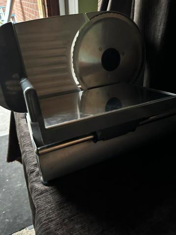 Domo snijmachine beschikbaar voor biedingen