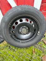 4 pneus d'hiver 205/60/R16 HX sur jantes en acier, Enlèvement