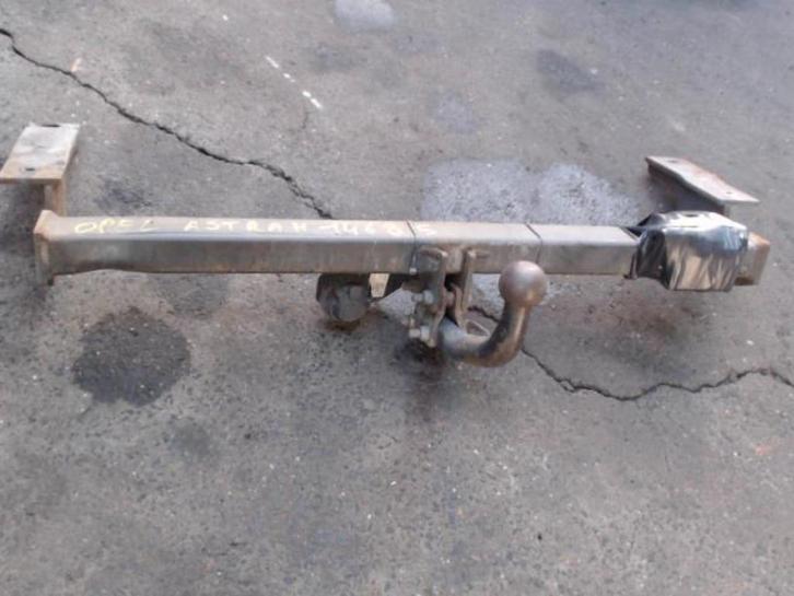 Attache remorque Opel Astra H 1.3CDTi 66kw2007-2010, Auto-onderdelen, Trekhaken, Gebruikt, Ophalen