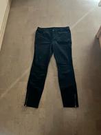 Donkerblauwe ribfluwelen broek maat 42, Kleding | Dames, Spijkerbroeken en Jeans, Gedragen, C&A, W33 - W36 (confectie 42/44), Blauw