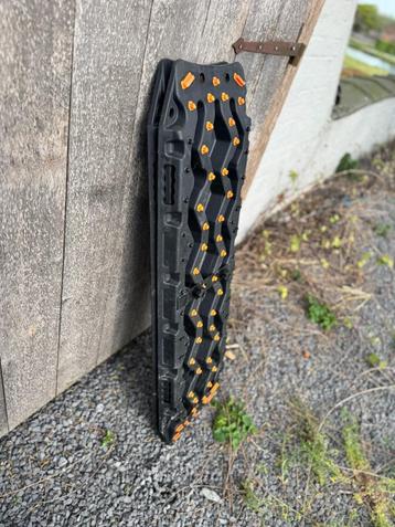 Offroad Recovery board - Zandplaten beschikbaar voor biedingen