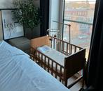 Hout co-sleeper met matras te koop, Enlèvement, Comme neuf, Matelas