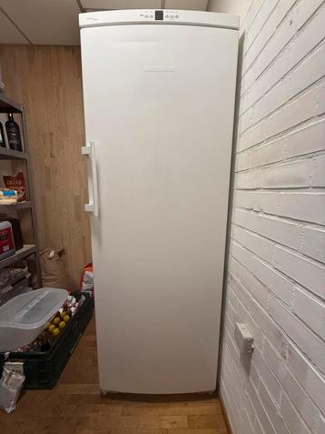 LIEBHERR premium nofrost, Elektronische apparatuur, Vriezers en Diepvrieskisten, Ophalen, Zo goed als nieuw
