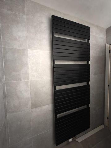 Vasco design badkamerradiator beschikbaar voor biedingen