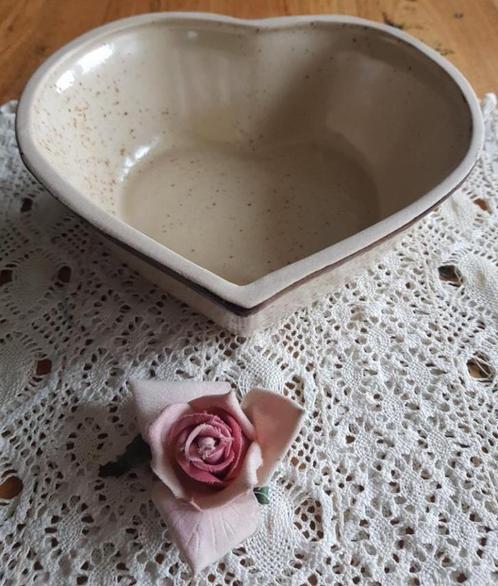 Vintage beige/ bruin gemeleerde puddingvorm, Antiek en Kunst, Curiosa en Brocante, Ophalen of Verzenden