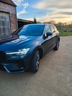 Volvo xc60 t6 awd plug-in hybrid benzine plus dark, Auto's, Volvo, Automaat, 4 cilinders, Blauw, Leder