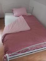 Dubbel bed 140 x 200 inclusief matras, Huis en Inrichting, Slaapkamer | Matrassen en Bedbodems, Ophalen, Zo goed als nieuw
