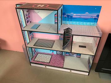 Lol poppenhuis + camper en toebehoren, Ophalen, Gebruikt, Poppenhuis