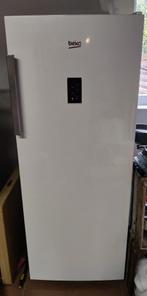 BEKO Diepvriezer (B3RFNE274W), Elektronische apparatuur, Vriezers en Diepvrieskisten, Minder dan 60 cm, Zo goed als nieuw, 140 tot 160 cm