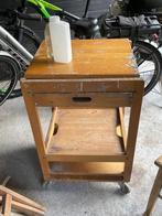 Ancienne desserte d'atelier en bois, Enlèvement