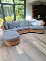 Rotan zetel met bijhorende poef, Ophalen, Zo goed als nieuw