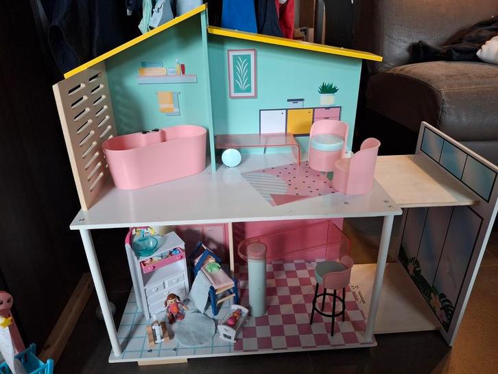 Poppenhuis playtive (lidl), amper mee gespeeld, Kinderen en Baby's, Speelgoed | Poppenhuizen, Zo goed als nieuw, Poppenhuis, Ophalen