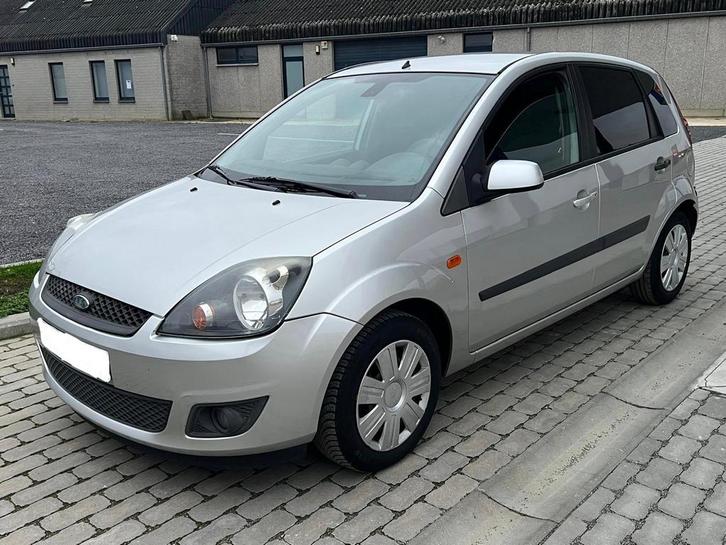 Ford Fiesta 1.3i Essence prete a immatriculer, Autos, Ford, Particulier, Fiësta, ABS, Airbags, Air conditionné, Ordinateur de bord