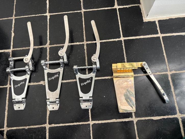 Bigsby et Vibrola, Musique & Instruments, Instruments | Pièces, Comme neuf, Guitare basse électrique, Enlèvement ou Envoi