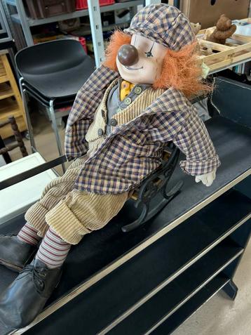 Poupée clown en porcelaine unique — vintage et décorative, Enlèvement ou Envoi, Utilisé, Poupée