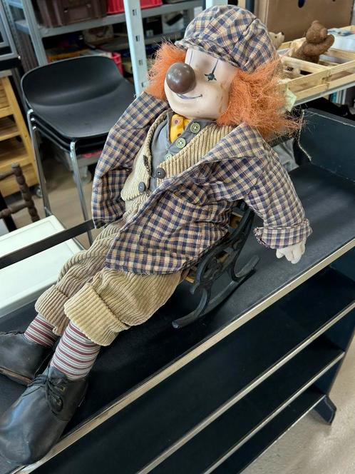 Unieke Porseleinen Clownpop – Vintage en Decoratief, Verzamelen, Poppen, Gebruikt, Pop, Ophalen of Verzenden