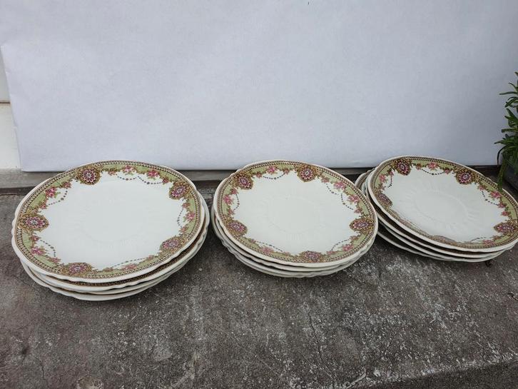 Limoges porselein 12 bordjes, Antiek en Kunst, Antiek | Servies los, Ophalen of Verzenden