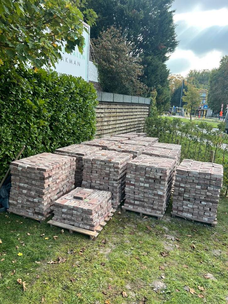 Gevelstenen 10650stuks 14,5 palletten, Doe-het-zelf en Bouw, Metselstenen, Ophalen
