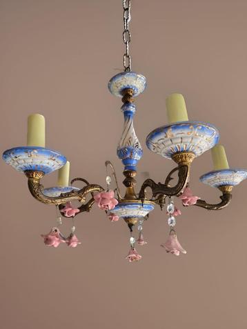 Antieke Art Deco kroonluchter van brons en porselein  beschikbaar voor biedingen