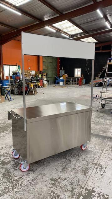 chariot ambulant cuisine réfrigéré et chaud beschikbaar voor biedingen