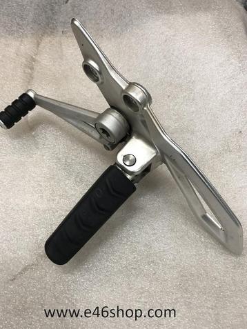 VOETSTEUN LINKS MET SCHAKELPEDAAL BMW K53 K54 OE 46718540796 beschikbaar voor biedingen