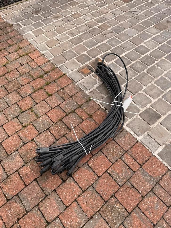 Enphase q kabel lengte 2m 3-fase, Doe-het-zelf en Bouw, Zonnepanelen en Toebehoren, Zo goed als nieuw, Ophalen