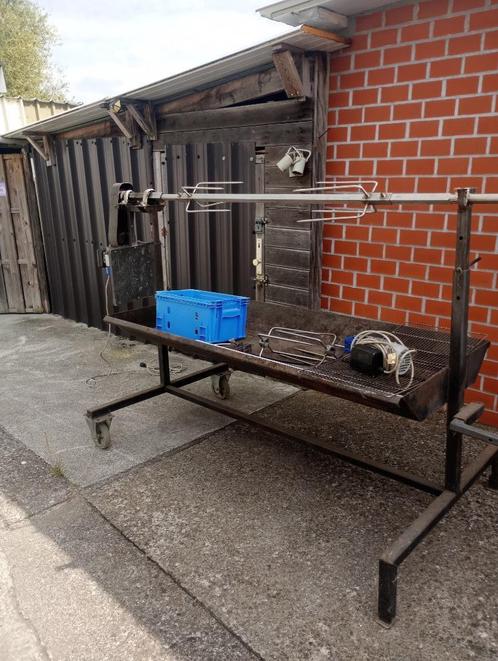 varkensspit te koop, Tuin en Terras, Barbecue-accessoires, Zo goed als nieuw, Ophalen