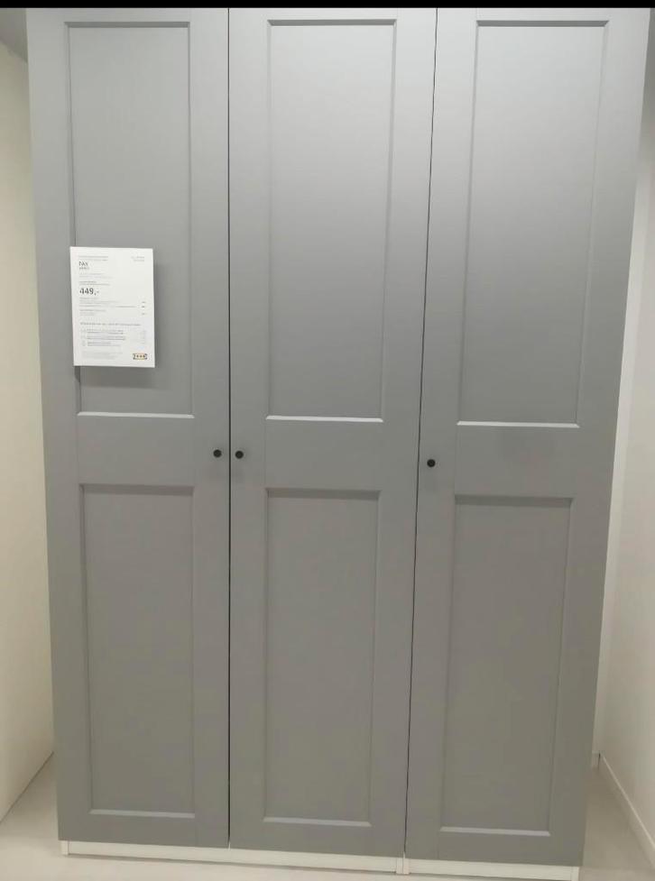 armoire ikea 3 portes, Maison & Meubles, Armoires | Penderies & Garde-robes, Comme neuf, 200 cm ou plus, 150 à 200 cm, 50 à 75 cm