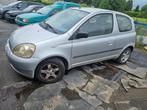 Toyota Yaris 1.4D année 2002 200 000 km, Boîte manuelle, Argent ou Gris, 5 places, Diesel