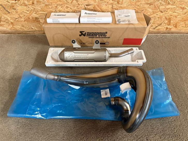 Akrapovic Factory Racing Line 250 300 SX XC TC TX MC 23-26, Motos, Pièces | Autre, Neuf, Enlèvement ou Envoi