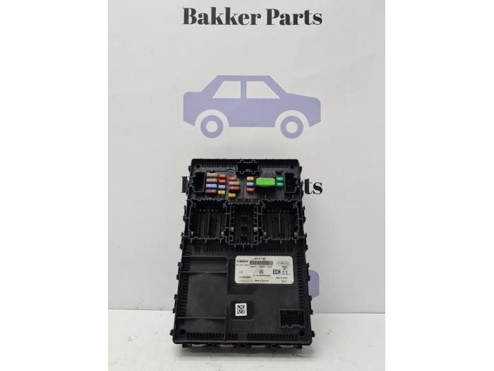 Boîte à fusibles d'un Ford Fiesta, Autos : Pièces & Accessoires, Électronique & Câbles, Ford, Utilisé, 3 mois de garantie