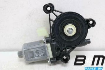 Raammotor linksvoor VW Tiguan 5NA 5Q0959801C beschikbaar voor biedingen