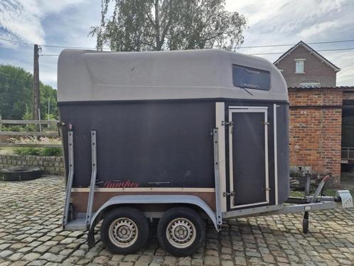 Paardentrailer Hotra, Dieren en Toebehoren, Paarden en Pony's | Trailers en Aanhangwagens, Gebruikt, 2-paards trailer, Hout, Ophalen