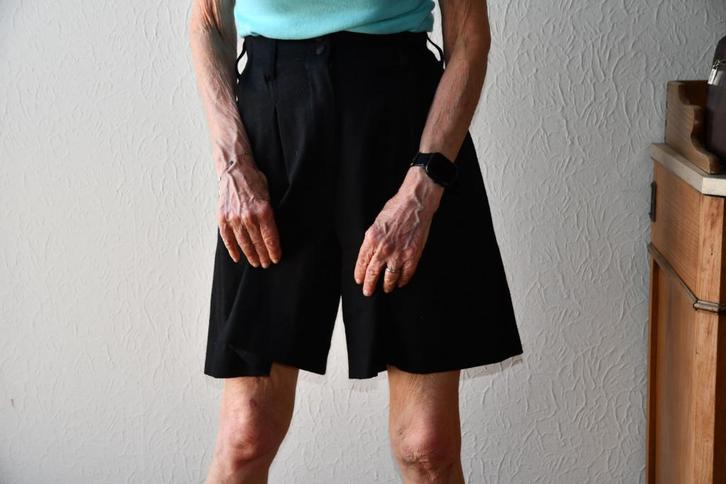 Zwarte broekrok - Princess - maat 36, Kleding | Dames, Rokken, Zo goed als nieuw, Maat 36 (S), Zwart, Knielengte, Ophalen of Verzenden