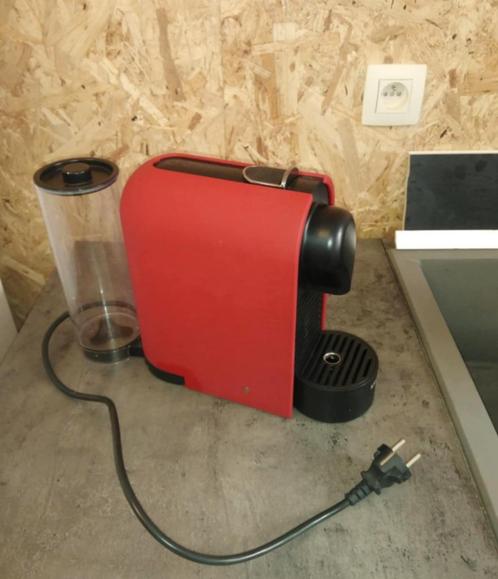 Machine Krups Nespresso U, Elektronische apparatuur, Koffiezetapparaten, Gebruikt, Koffiepads en cups, Espresso apparaat, Ophalen