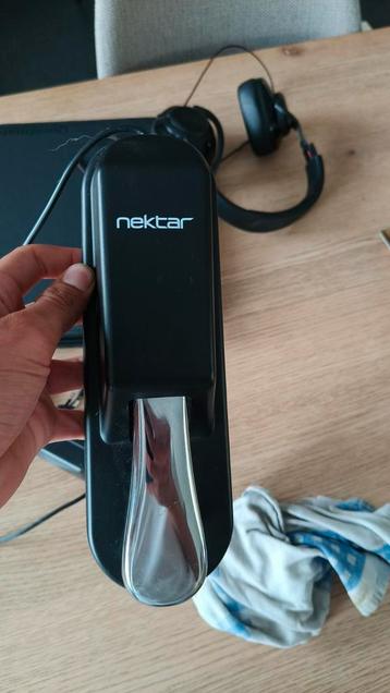 Pédale Nektar pour pianos/claviers électriques, Enlèvement, Comme neuf