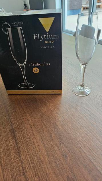 champagne glazen, 6 per doos, per doos € 5, Enlèvement, Comme neuf, Champagne