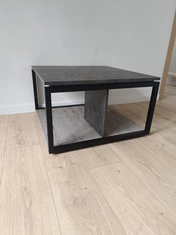 Tv kast + salontafel beschikbaar voor biedingen