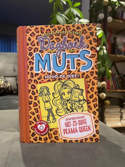 Rachel Renée Russell - Houd de dief!, Boeken, Kinderboeken | Jeugd | 10 tot 12 jaar, Zo goed als nieuw, Ophalen of Verzenden
