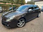 Giulietta 1.4i TURBO/AC/Leder!!!!!!, Auto's, Euro 5, Beige, Parkeersensor, Leder