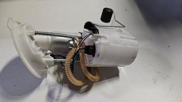 Brandstof pomp opvoerpomp benzinepomp in de tank BMW 1 / 2 / beschikbaar voor biedingen