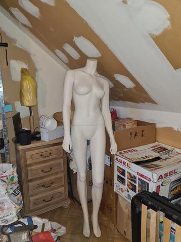Mannequin femme, Enlèvement, Comme neuf, Mannequin