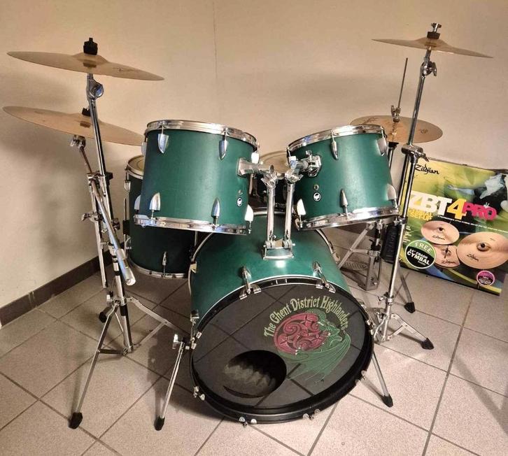 Drumstel 5 delig met Tama en Zildjian Cymbalen., Muziek en Instrumenten, Drumstellen en Slagwerk, Gebruikt, Overige merken, Ophalen