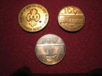 Scoutisme metalen munten x 3 Fos & VVKS, Verzamelen, Scouting, Verzenden, Zo goed als nieuw, Embleem, Speld of Insigne