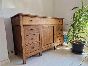 Massieve houten ladenkast (bureau) beschikbaar voor biedingen
