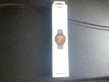 GALAXY WATCH 7 (40 mm.) ( nog verzegeld ) beschikbaar voor biedingen