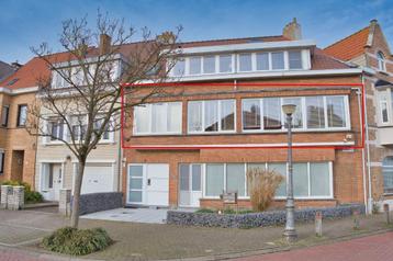 Instapklaar lichtrijk en rustig gelegen appartement Oostende beschikbaar voor biedingen